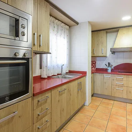 Lina - With Private Pool In וילה