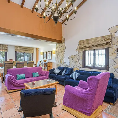 Lina - With Private Pool In וילה *